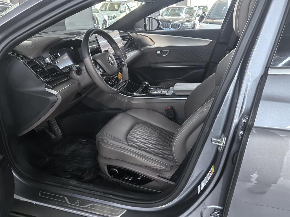 BYD Han 2023 car image #11