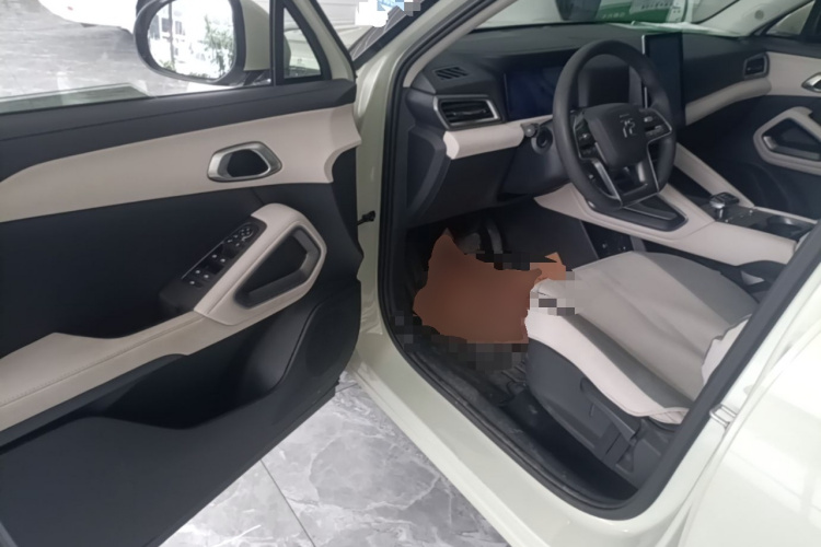 BYD YuanUP 2025 #16 BYD YuanUP 2025 car image #16