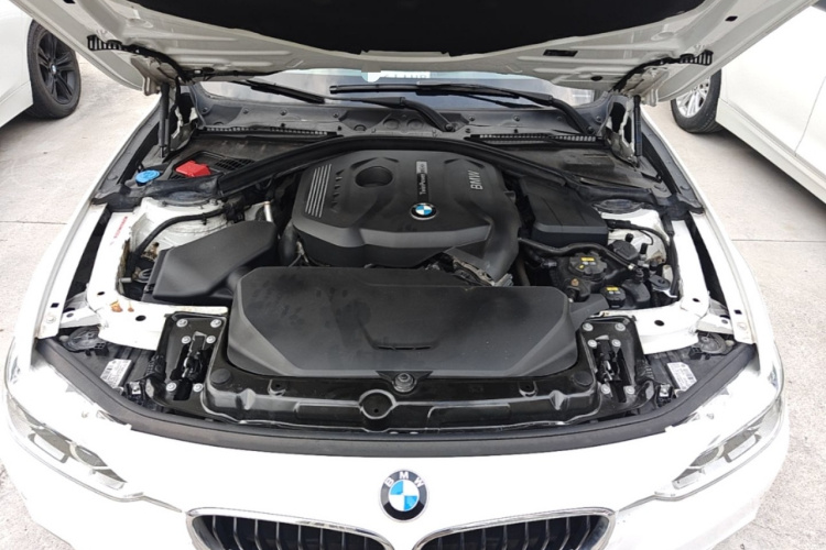 BMW 3 Series 2017 #22 BMW 3 Series 2017 car image #22