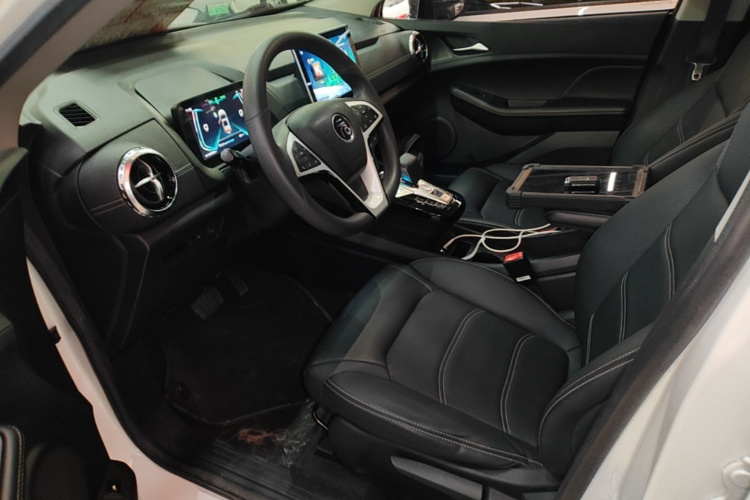 BYD Yuan New Energy 2019 immagine di auto #15