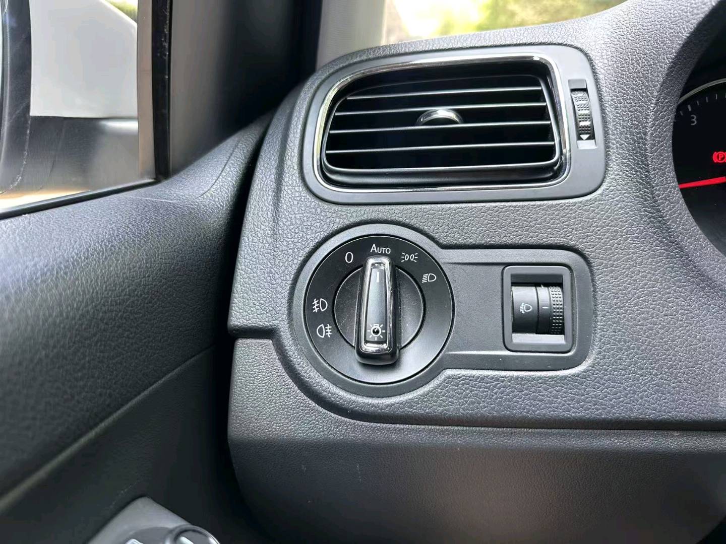 Volkswagen Polo 2018 #12 Volkswagen Polo 2018 car image #12