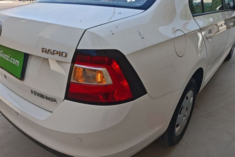 Skoda Rapid 2018 #8 Skoda Rapid 2018 car image #8