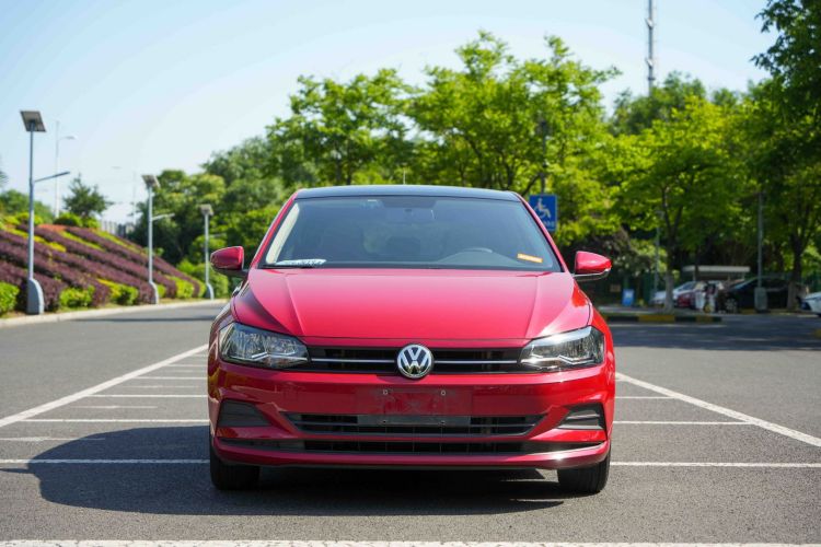 Volkswagen Polo 2020 car image #3