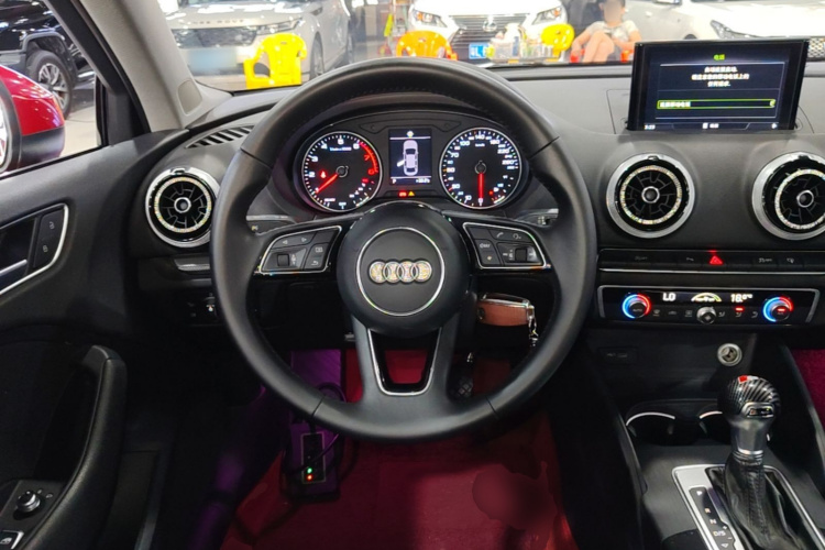 Audi A3 2017 car image #11