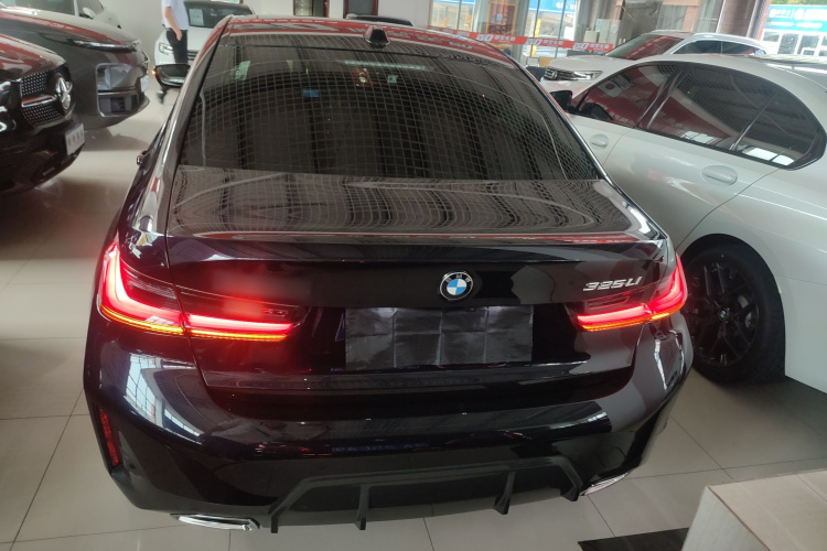 BMW 3 Series 2024 imagen de coche #6