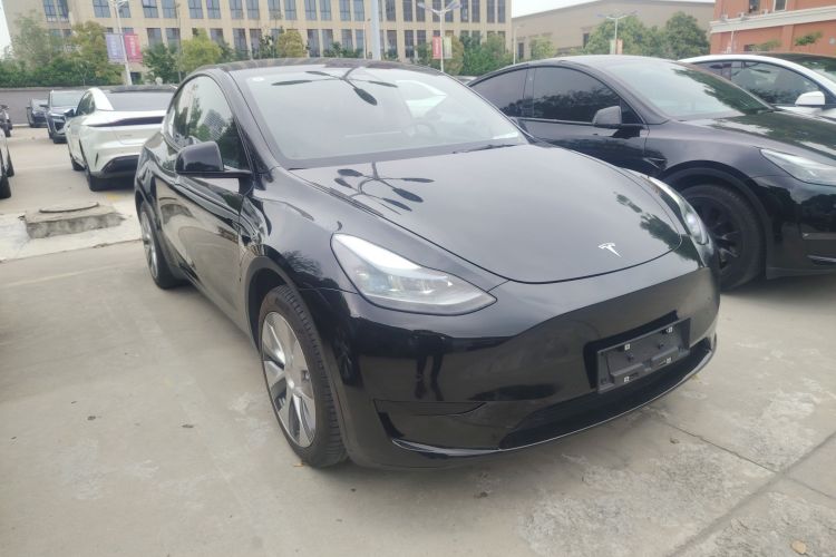 Tesla Model Y 2022 car image #4