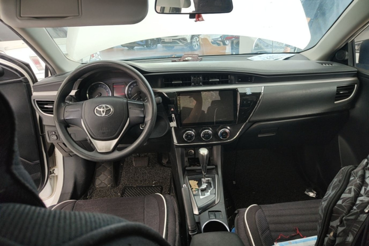 Toyota Corolla 2015 #10 Toyota Corolla 2015 car image #10