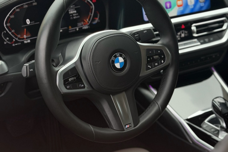BMW 3 Series 2020 imagem de carro #18