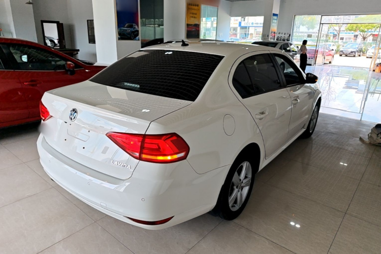Volkswagen Lavida 2019 #7 Volkswagen Lavida 2019 car image #7