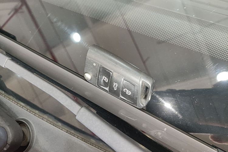 Volkswagen Golf 2015 car image #14