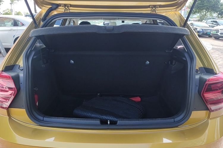 Volkswagen Polo 2019 car image #21