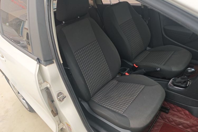Volkswagen Polo 2016 #24 Volkswagen Polo 2016 car image #24
