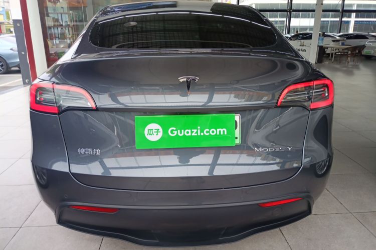 Tesla Model Y 2022 #6 Tesla Model Y 2022 car image #6