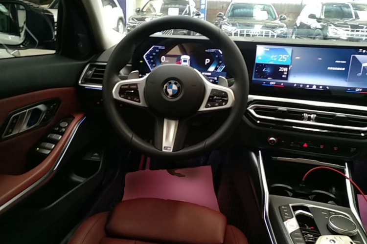 BMW 3 Series 2024 car image #15