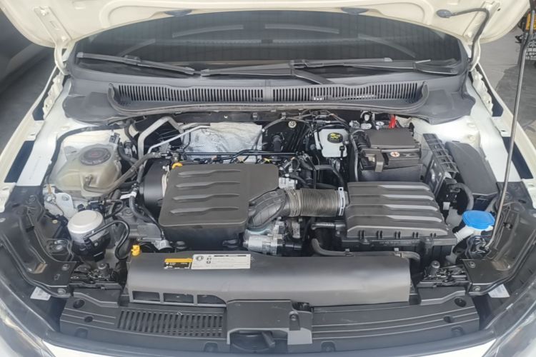Volkswagen Polo 2022 car image #22