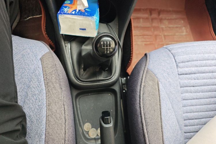 Volkswagen Polo 2018 car image #14