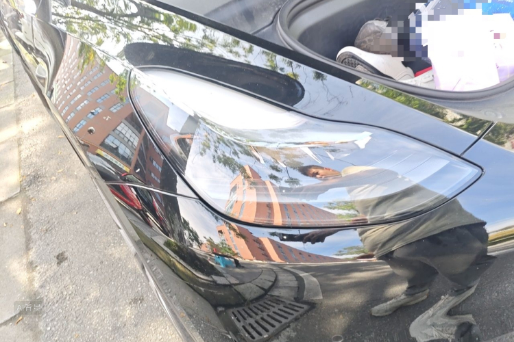 Tesla Model Y 2022 #8 Tesla Model Y 2022 car image #8