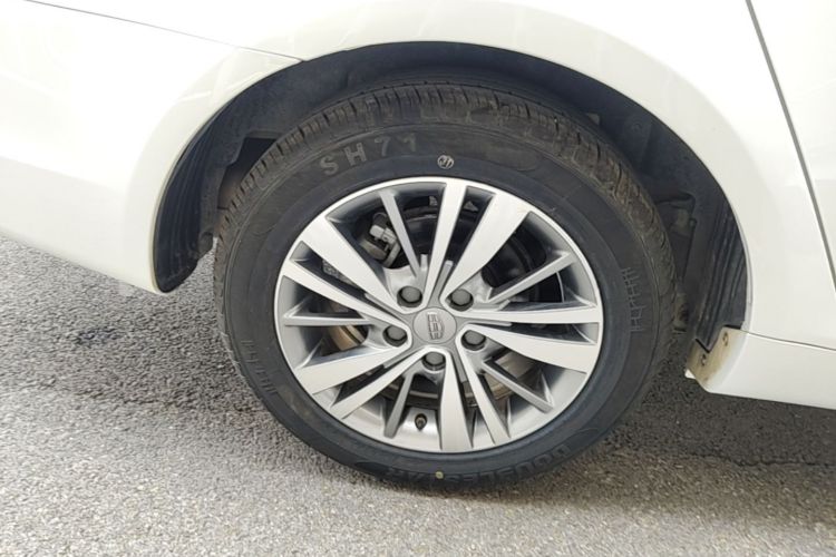 GEELY Emgrand 2019 #10 GEELY Emgrand 2019 car image #10