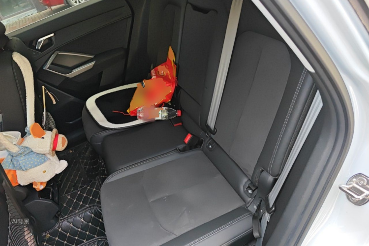 Audi Q3 2022 car image #19