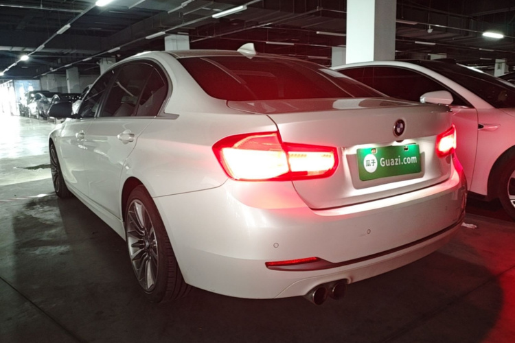 BMW 3 Series 2018 #5 BMW 3 Series 2018 immagine di auto #5