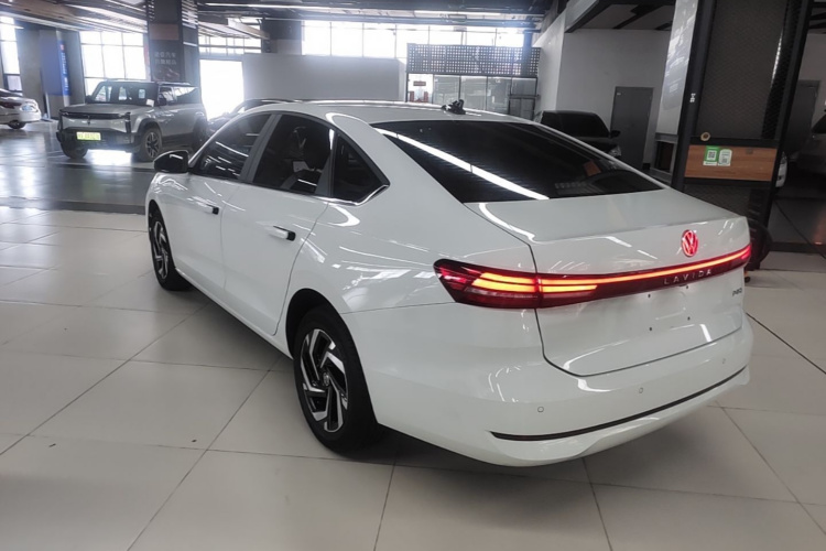 Volkswagen Lavida 2026 car image #5