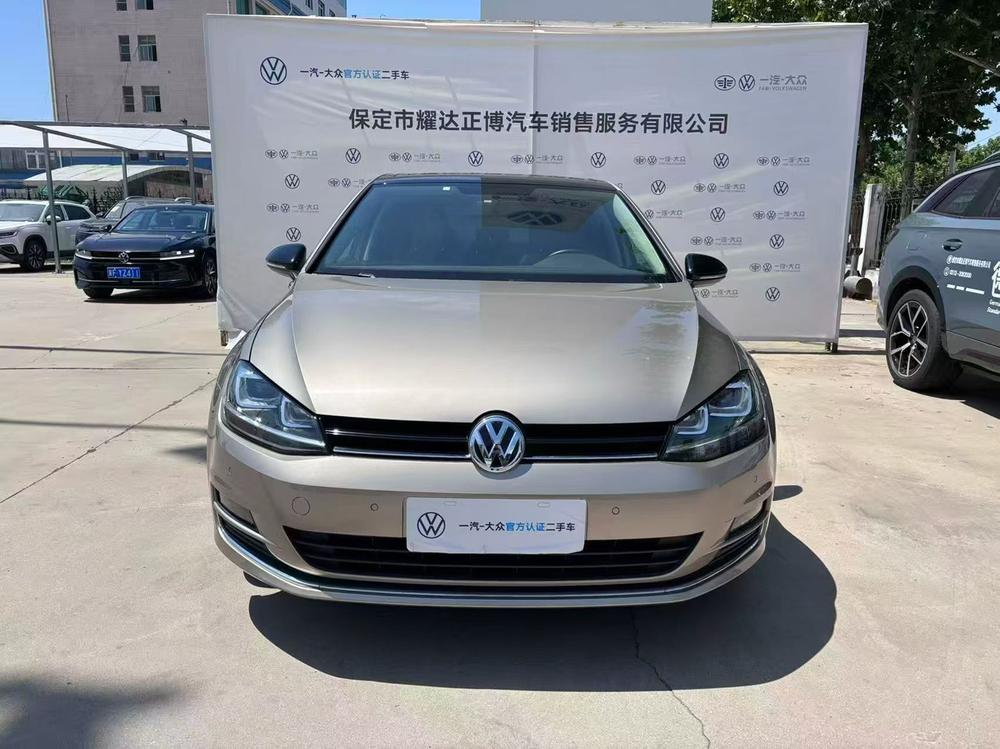 Volkswagen Golf 2017 car image #2