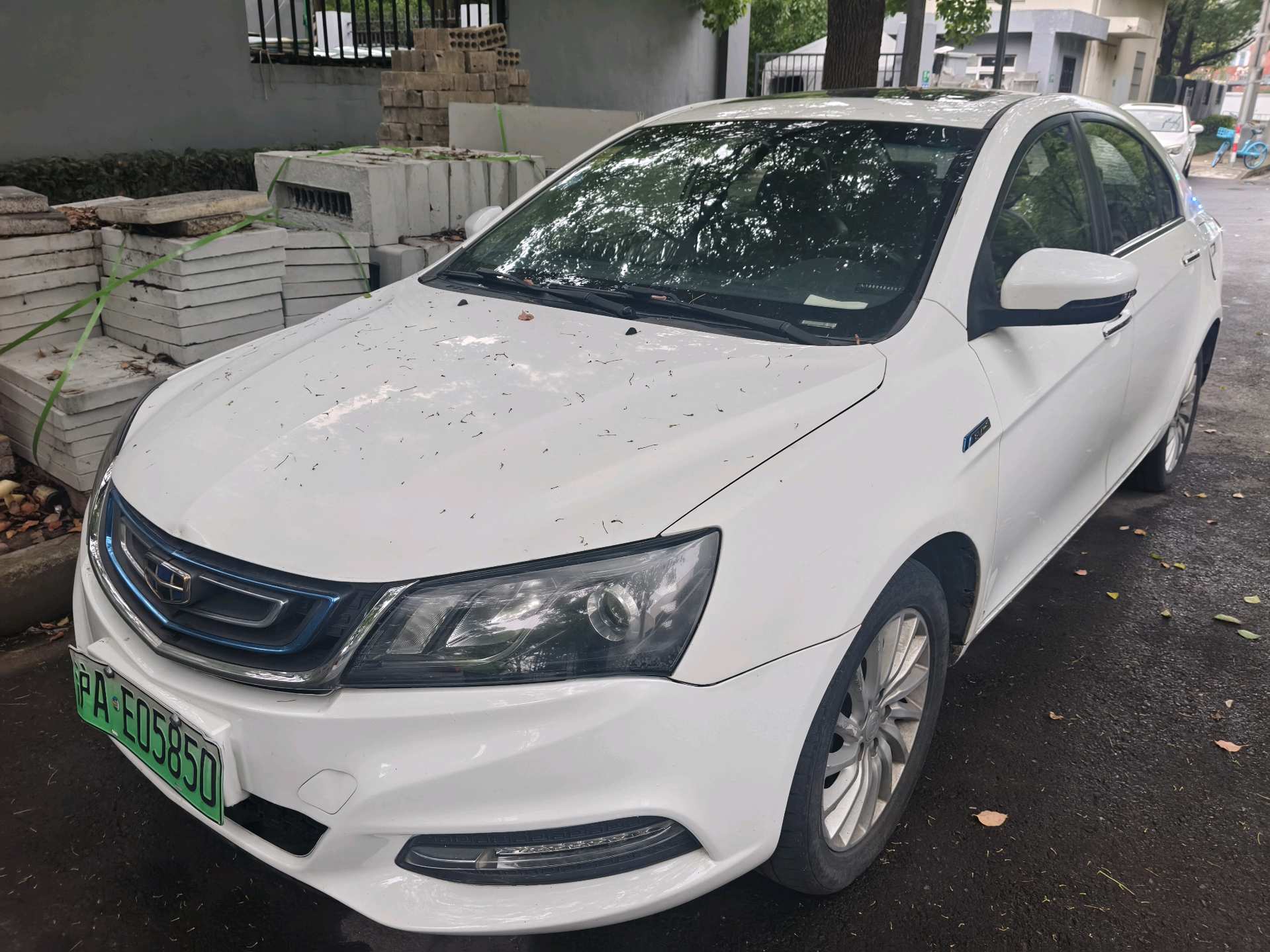 GEELY Emgrand New Energy 2018 car image 