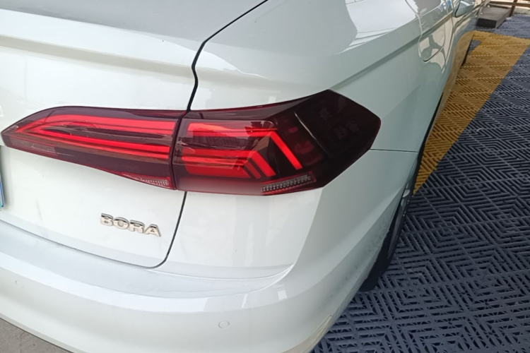 Volkswagen Bora 2019 #8 Volkswagen Bora 2019 car image #8