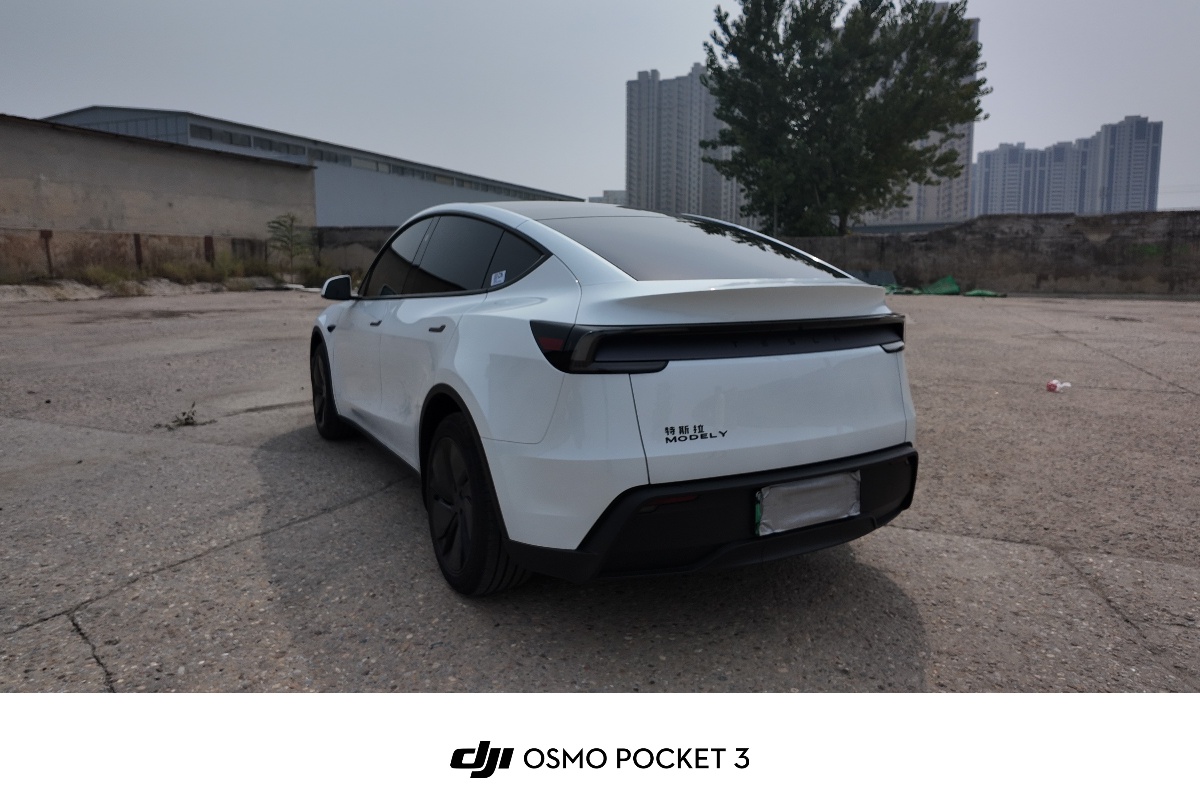 Tesla Model Y 2026 #3 Tesla Model Y 2026 car image #3