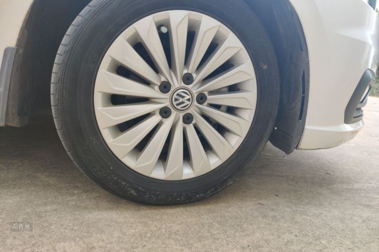 Volkswagen Lavida 2019 car image #9