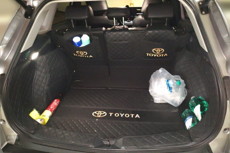 Toyota Corolla Cross 2025 صورة سيارة #21