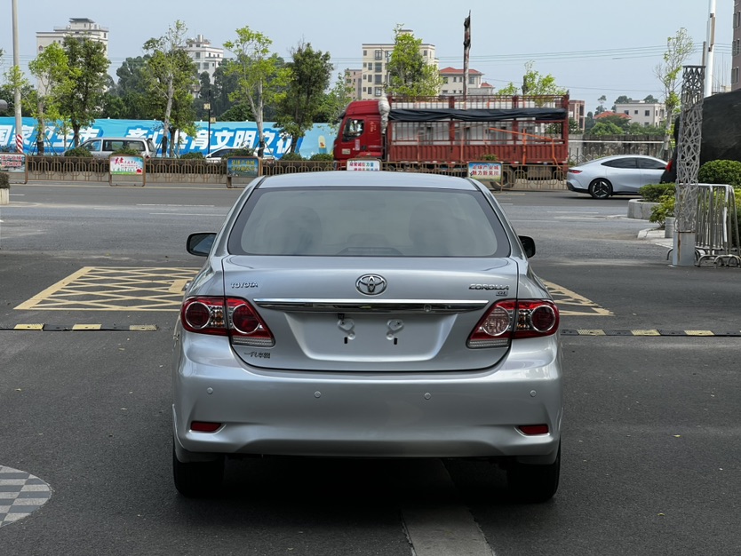 Toyota Corolla 2013 car image #8