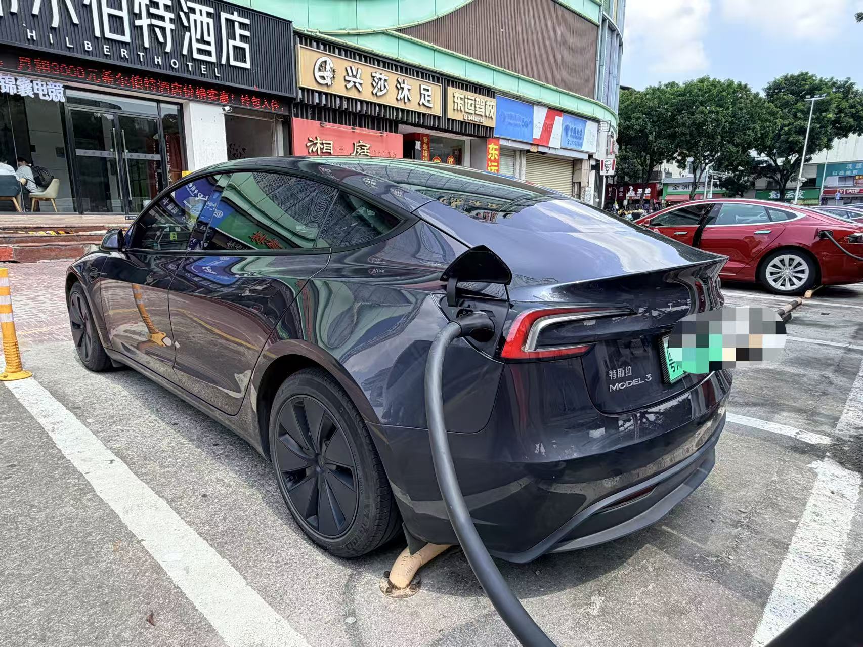 2024 immagine di auto #8