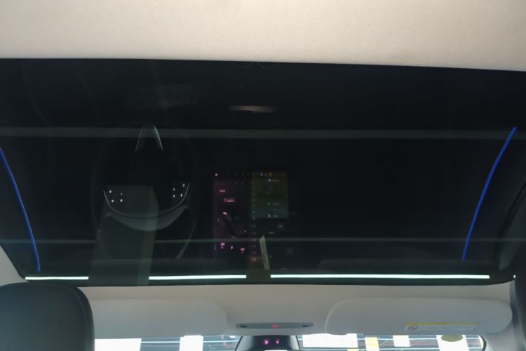Tesla Model 3 2024 immagine di auto #18