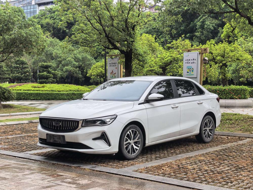 GEELY Emgrand 2023 immagine di auto 