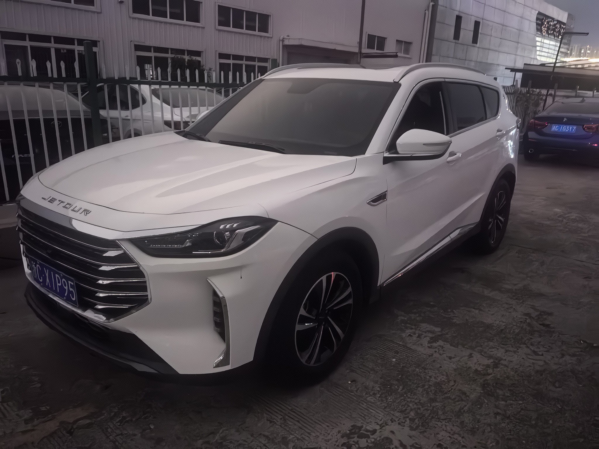 Jetour X70 PLUS 2022 car image 
