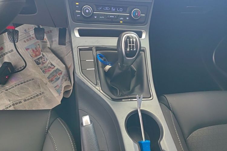 GEELY Emgrand 2021 immagine di auto #18