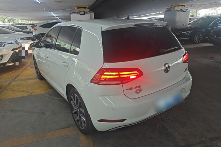 Volkswagen Golf 2020 #5 Volkswagen Golf 2020 car image #5