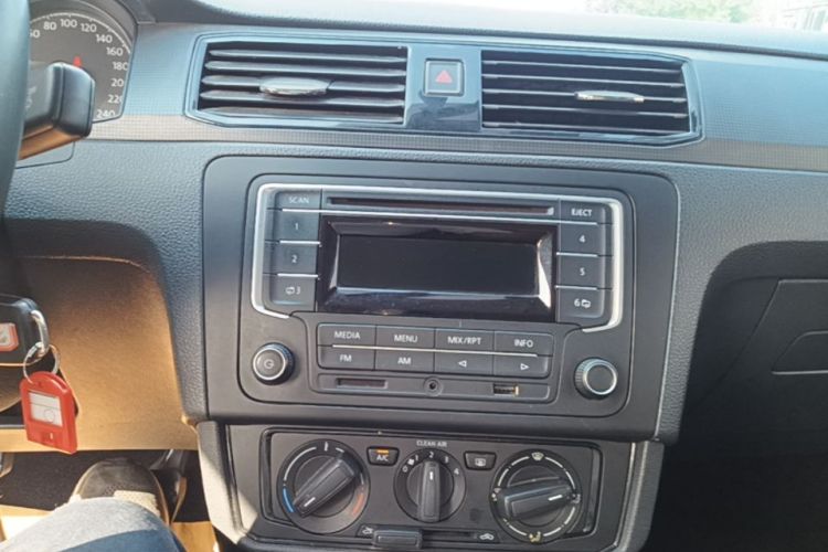 Volkswagen Santana 2016 #17 Volkswagen Santana 2016 car image #17