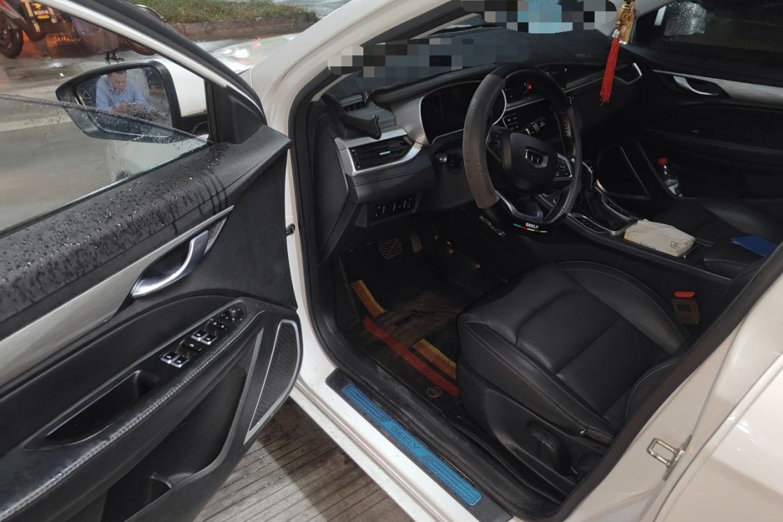 GEELY Emgrand 2019 #23 GEELY Emgrand 2019 car image #23