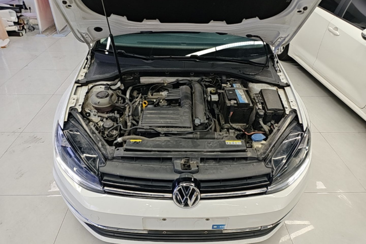 Volkswagen Golf 2020 #20 Volkswagen Golf 2020 изображение автомобиля #20