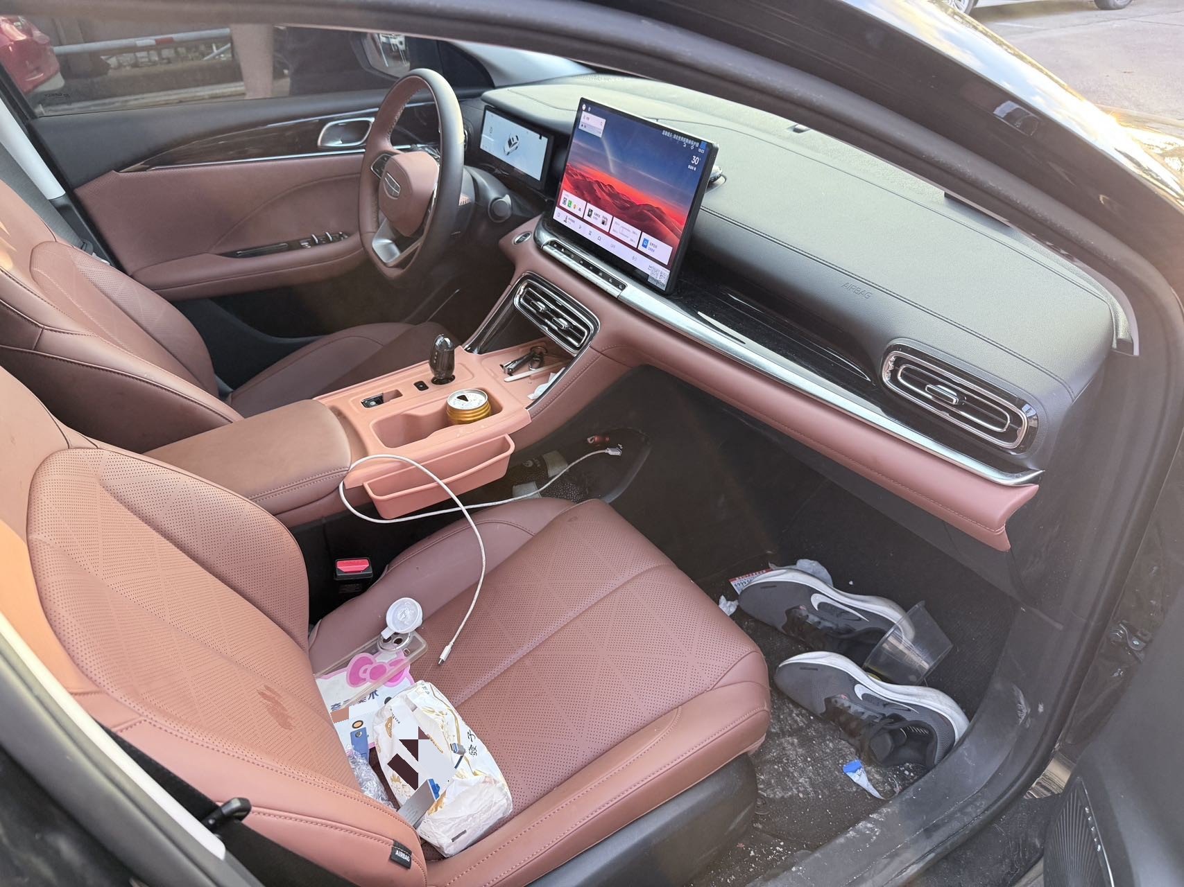 GEELY Emgrand 2026 car image #4