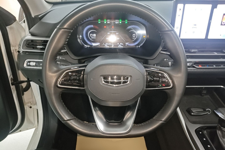 GEELY Emgrand 2024 car image #11