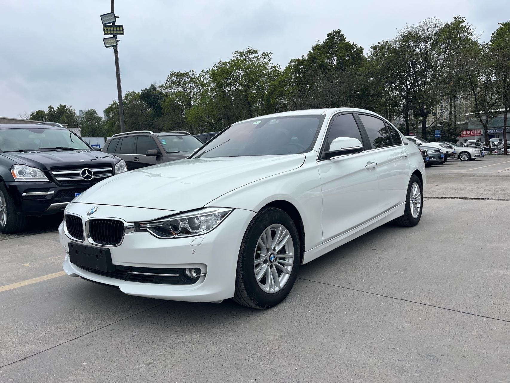 BMW 3 Series 2013 BMW 3 Series 2013 car image