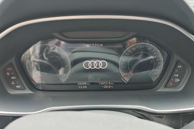 Audi Q3 2023 #14 Audi Q3 2023 car image #14