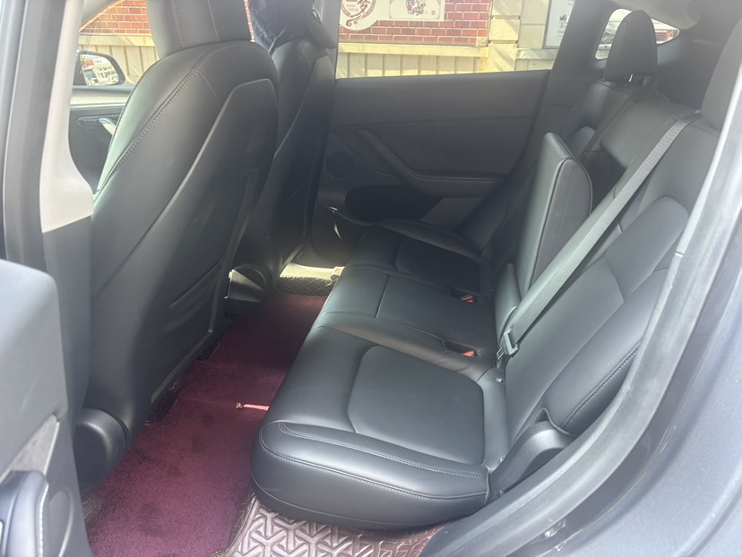 Tesla Model Y 2021 car image #4