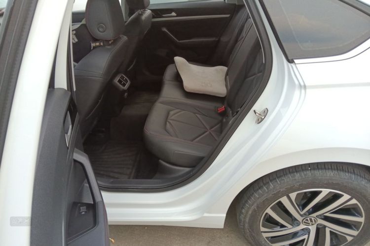 Volkswagen Lavida 2024 car image #19