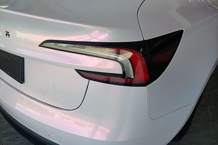 Tesla Model 3 2023 #8 Tesla Model 3 2023 car image #8