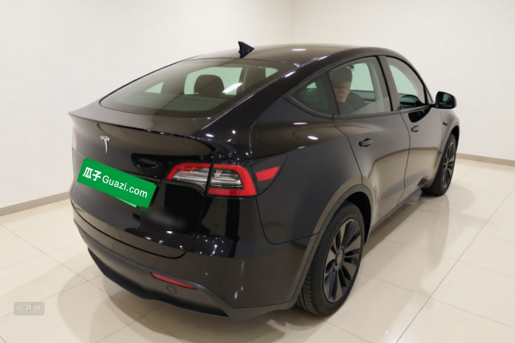 Tesla Model Y 2022 #7 Tesla Model Y 2022 car image #7