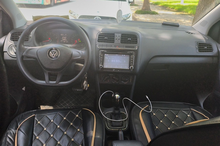 Volkswagen Polo 2016 #11 Volkswagen Polo 2016 car image #11